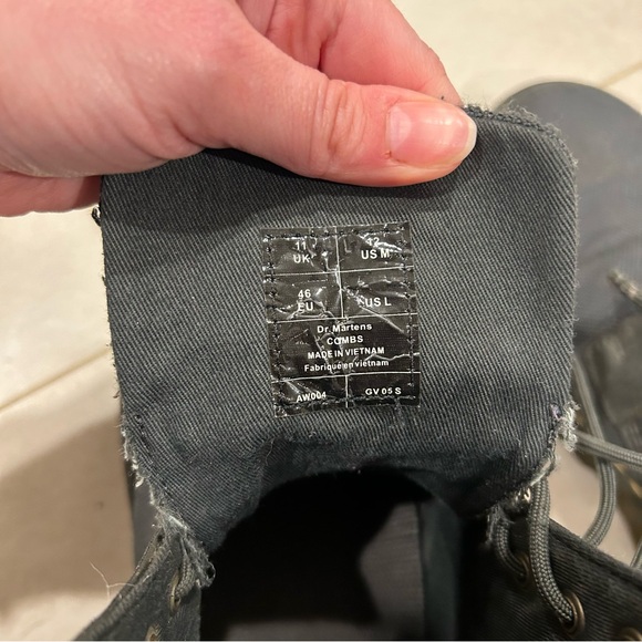 Dr. Martens Black Men's Boots size 12 - Picture 9 of 9